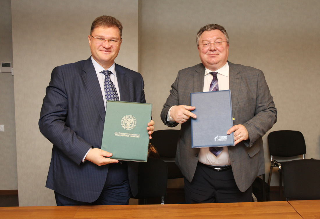 Георгий Фокин и Андрей Рудской после подписания документов о сотрудничестве