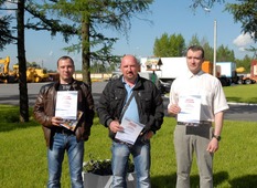Финалисты конкурса (слева направо — Дмитрий Мешков, Сергей Чернышов, Сергей Журавлев)