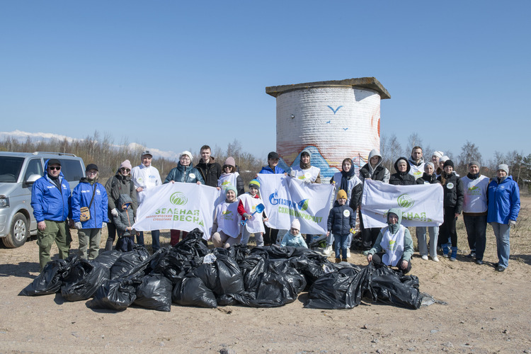 Сотрудники "Газпром трансгаз Санкт-Петербург" собрали три кубометра отходов
