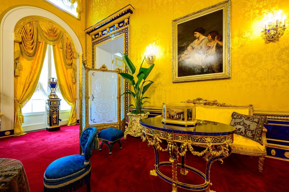 Процесс реставрации Лионского зала в Екатерининском дворце