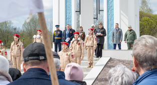 Сергей Катиков, заместитель генерального директора по корпоративной защите и управлению персоналом ООО «Газпром трансгаз Санкт-Петербург», выступил на митинге